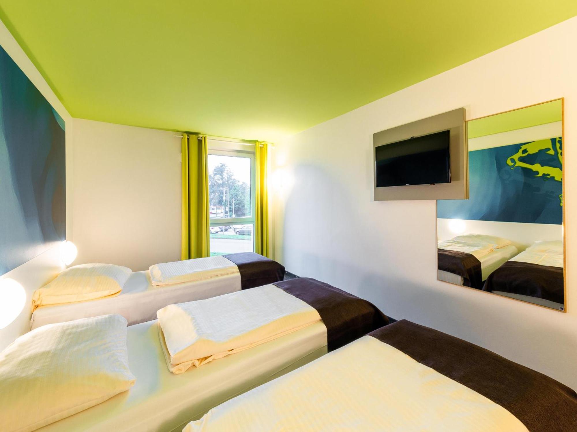 B&B Hotel เครเฟลด์ ภายนอก รูปภาพ