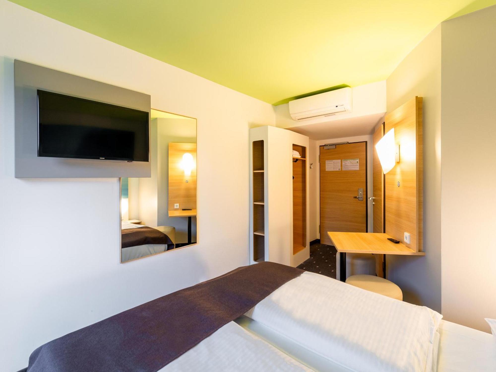 B&B Hotel เครเฟลด์ ภายนอก รูปภาพ