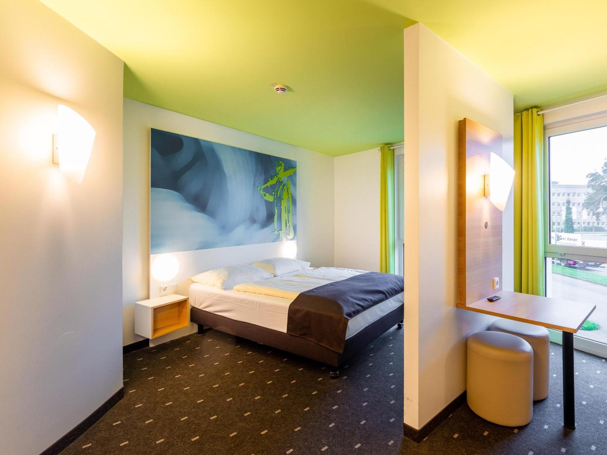 B&B Hotel เครเฟลด์ ภายนอก รูปภาพ
