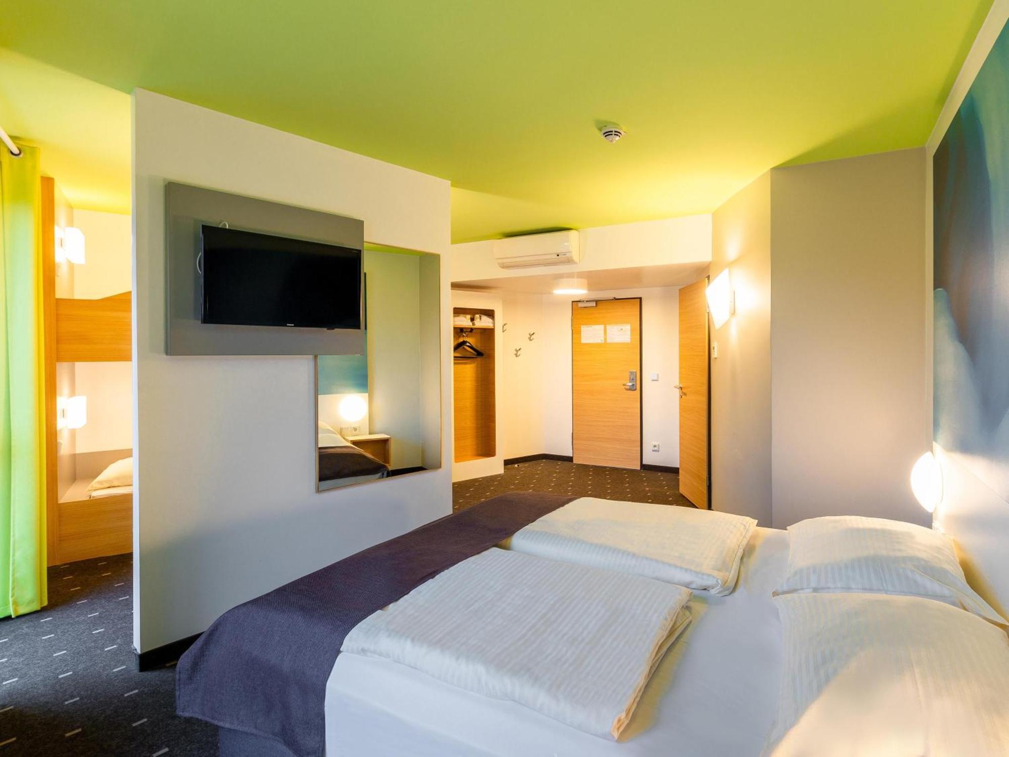 B&B Hotel เครเฟลด์ ภายนอก รูปภาพ